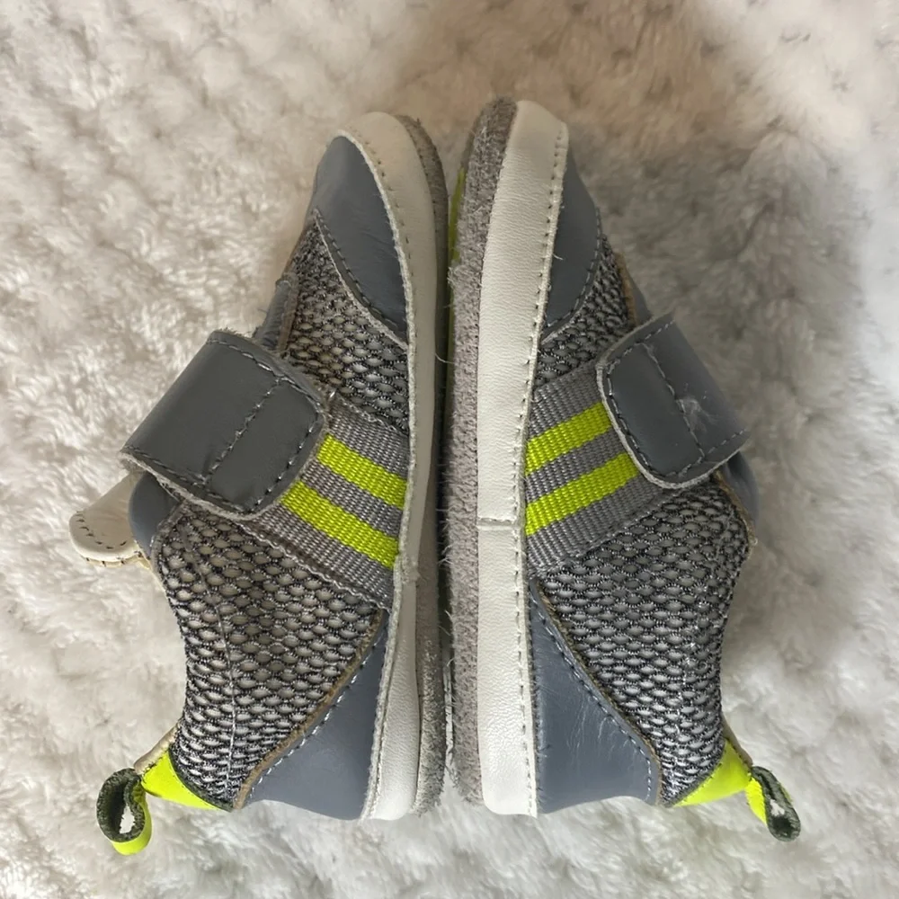 Robeez baby shoes